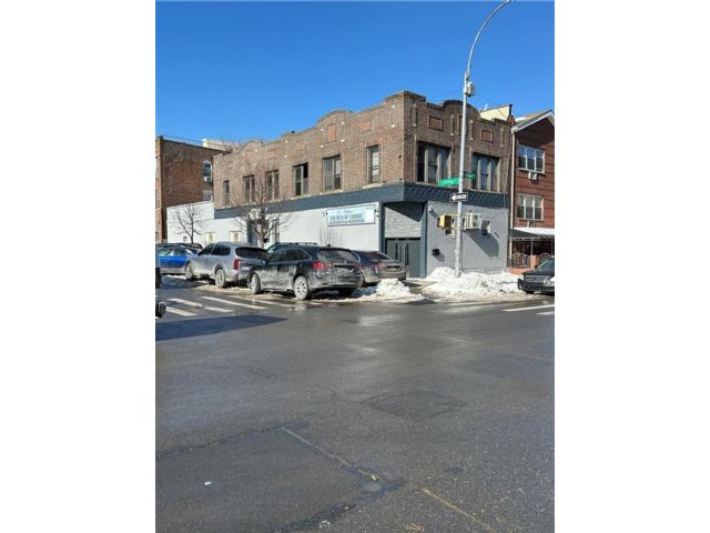 Studio,  0.00 BTH &nbsp;Mixed use style home in Crown Heights