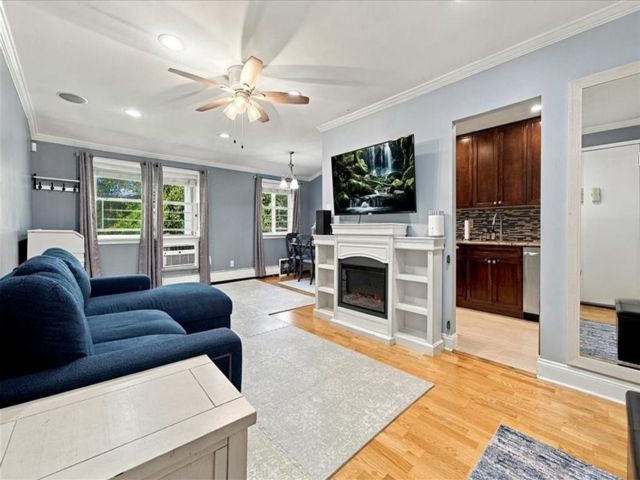  1 BR,  1.00 BTH &nbsp;Condominium style home in New Springville
