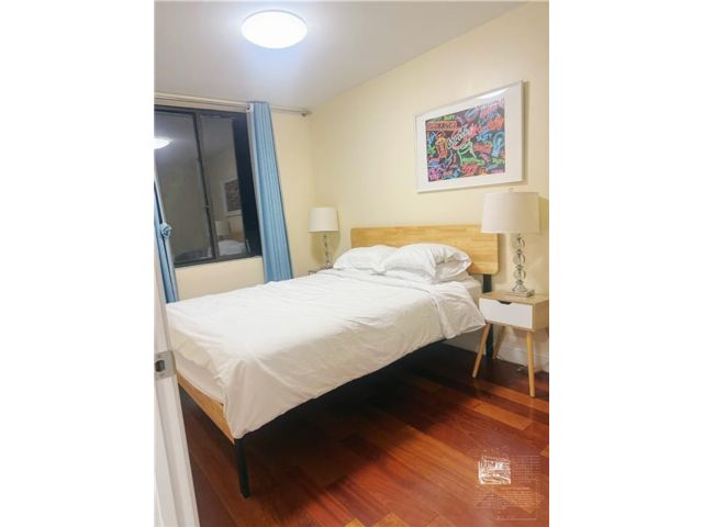 [PHOTO]