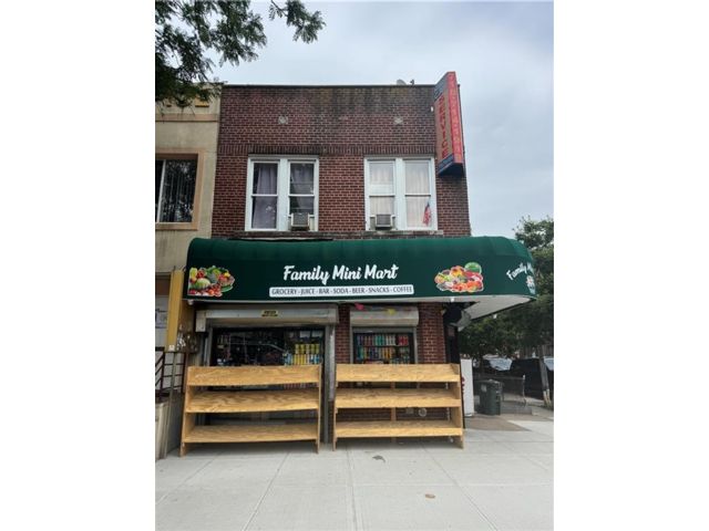 Studio,  0.00 BTH &nbsp;Mixed use style home in Bensonhurst