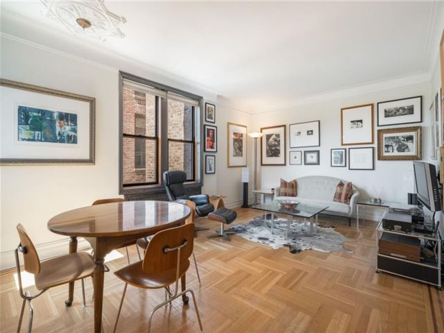  1 BR,  1.00 BTH &nbsp;Co-op style home in Ditmas Park
