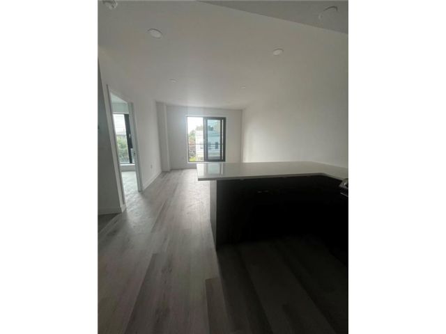 [PHOTO]