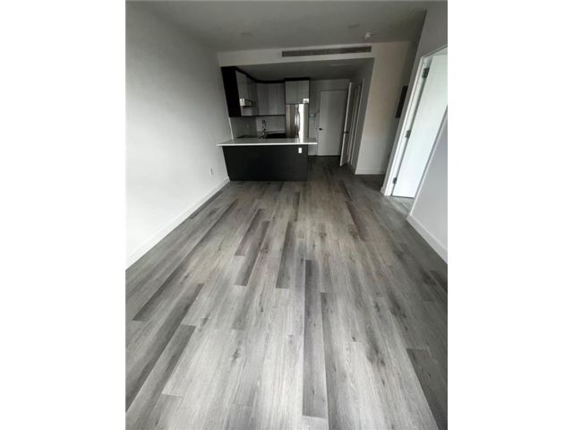 [PHOTO]