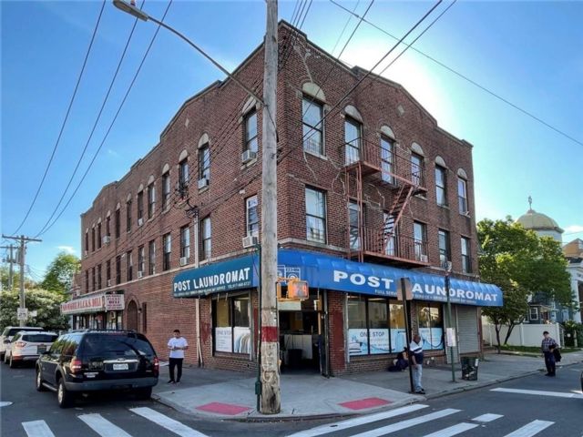 Studio,  0.00 BTH &nbsp;Mixed use style home in Port Richmond