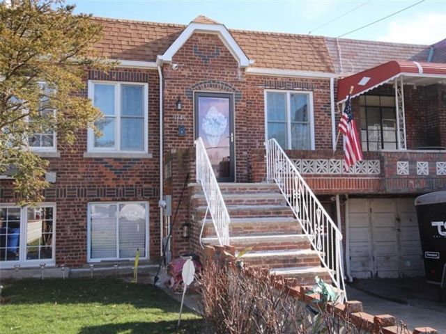  3 BR,  2.00 BTH &nbsp;Multi-family style home in Old Mill Basin