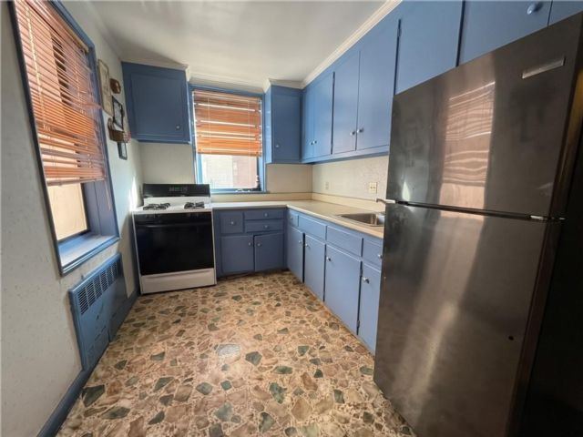  1 BR,  1.00 BTH &nbsp;Co-op style home in Sheepshead Bay