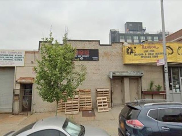 Studio,  0.00 BTH &nbsp;Warehouse style home in Park Slope