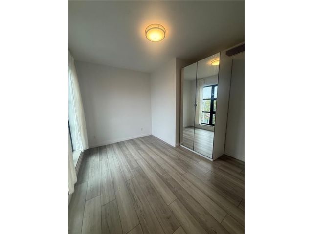 [PHOTO]