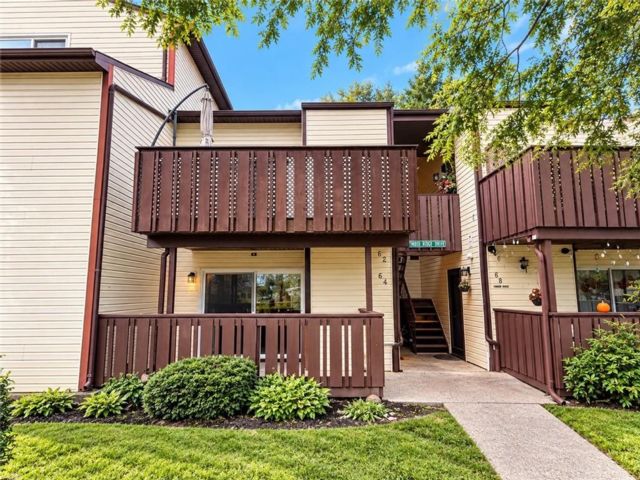  2 BR,  1.00 BTH &nbsp;Condominium style home in Bay Terrace