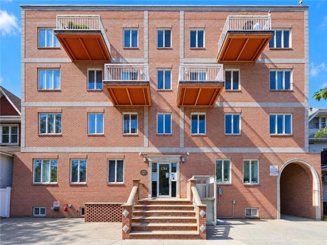  3 BR,  2.00 BTH &nbsp;Condominium style home in Madison