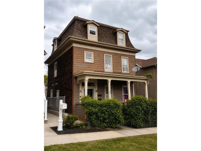  5 BR,  0.00 BTH &nbsp;Multi-family style home in St. George