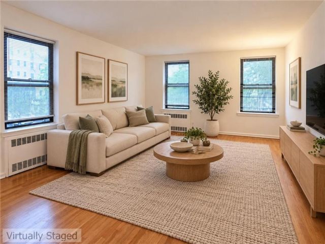  1 BR,  1.00 BTH &nbsp;Co-op style home in Bay Ridge