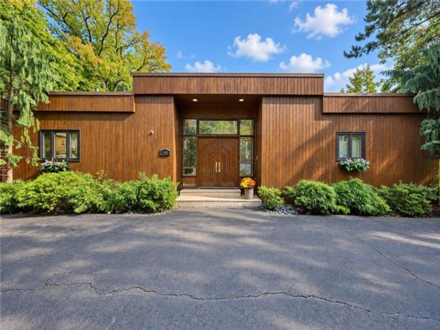  3 BR,  2.00 BTH &nbsp;Single family style home in Todt Hil