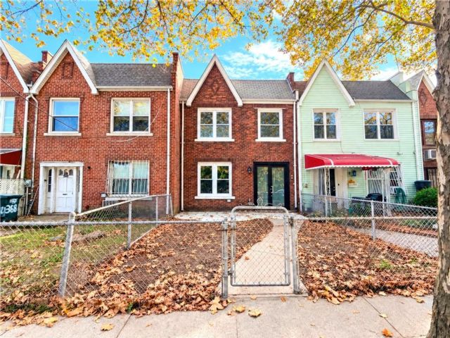  5 BR,  3.00 BTH &nbsp;Single family style home in Sheepshead Bay
