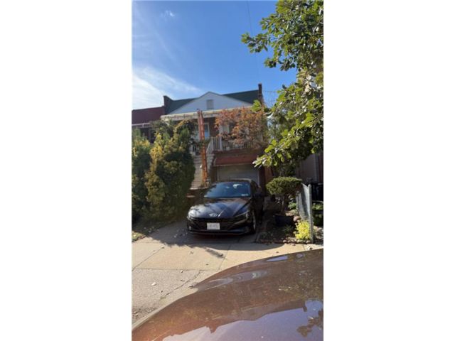 Studio,  0.00 BTH &nbsp;Multi-family style home in Flatlands