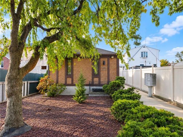 Studio,  0.00 BTH &nbsp;Office style home in Sunnyside