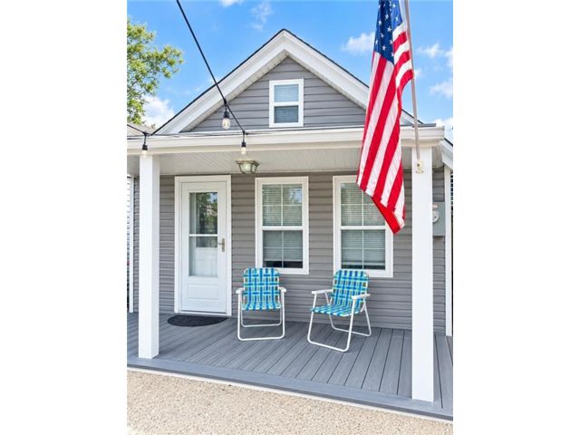 Studio,  1.00 BTH &nbsp;Single family style home in Rockaway Park