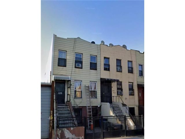 11 BR,  0.00 BTH &nbsp;Multi-family style home in Sunset Park
