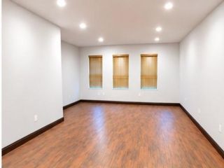 Studio,  0.00 BTH &nbsp;Office style home in Flatbush