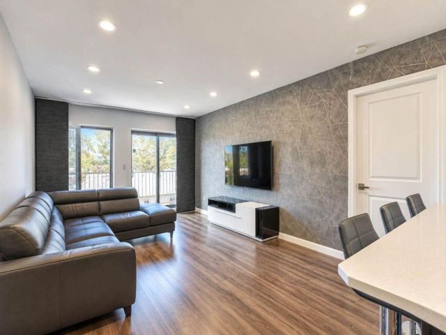  3 BR,  2.00 BTH &nbsp;Condominium style home in Madison