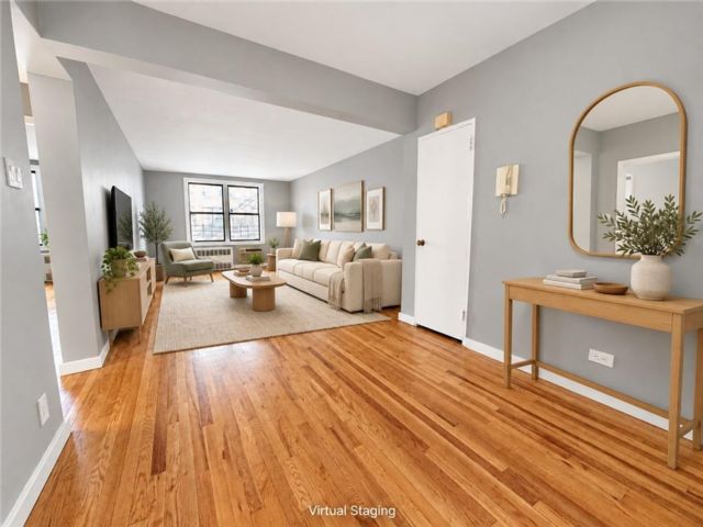  1 BR,  1.00 BTH &nbsp;Co-op style home in Midwood