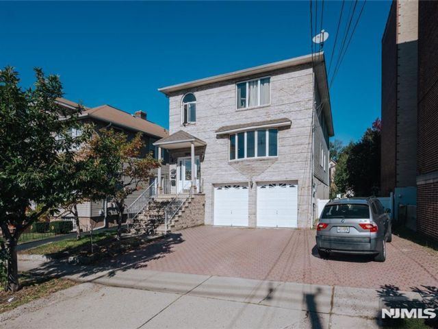  3 BR,  2.00 BTH &nbsp; style home in Lyndhurst