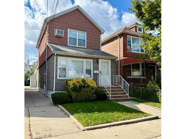 Studio,  0.00 BTH &nbsp;Multi-family style home in Old Mill Basin