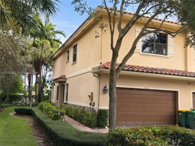  3 BR,  2.50 BTH &nbsp; style home in Tamarac