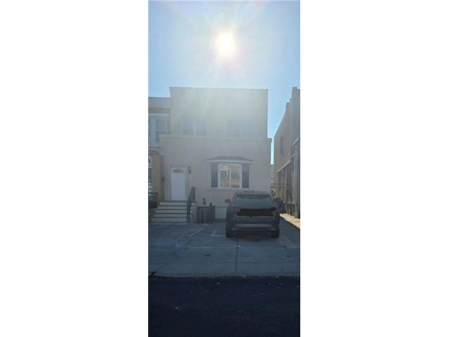 Studio,  0.00 BTH &nbsp;Multi-family style home in Bensonhurst