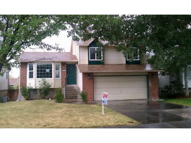  4 BR,  2.00 BTH &nbsp;Other style home in West Jordan