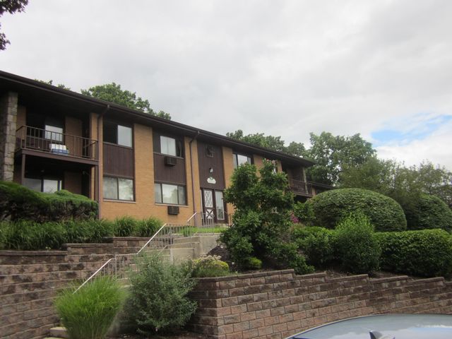 [Piermont Real Estate, listing number 6692332]