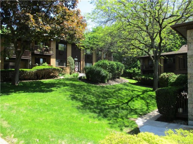 [Piermont Real Estate, listing number 6990952]