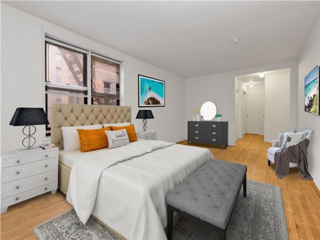 Studio,  1.00 BTH &nbsp;Co-op style home in Sheepshead Bay