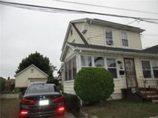  3 BR,  1.00 BTH &nbsp;Colonial style home in Rosedale