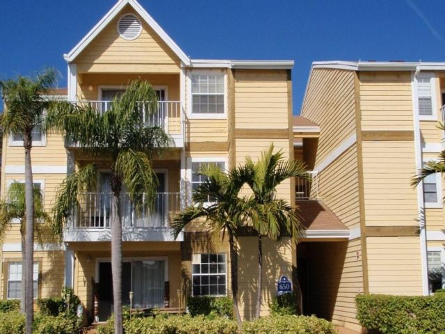  2 BR,  2.00 BTH &nbsp; style home in Indialantic