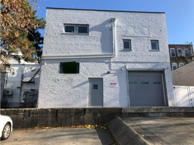 Studio,  0.00 BTH &nbsp;Commercial style home in Ossining