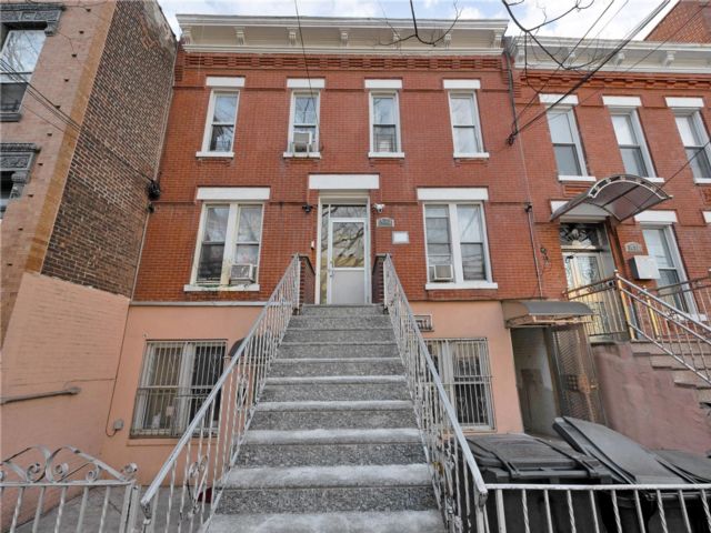Studio,  0.00 BTH &nbsp;House style home in Astoria