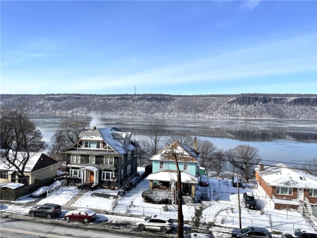  1 BR,  1.00 BTH &nbsp;Other style home in Yonkers