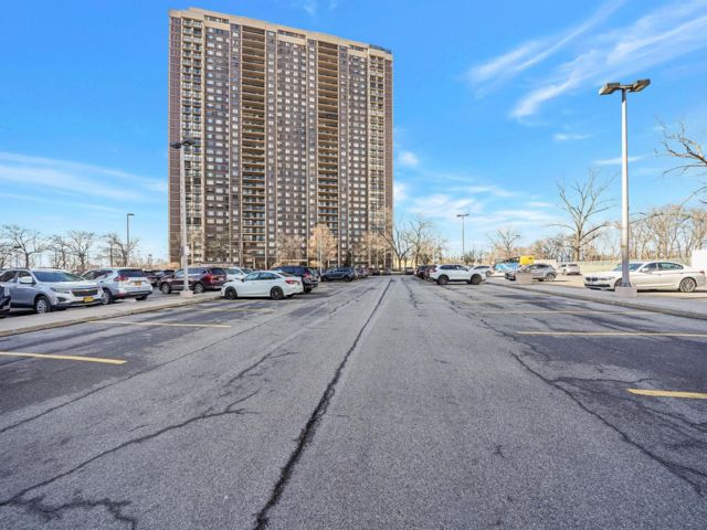  1 BR,  2.00 BTH &nbsp;Other style home in Floral Park