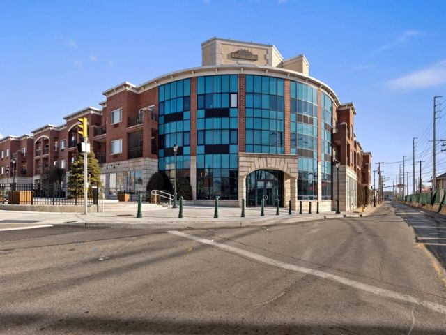  1 BR,  1.00 BTH &nbsp;Other style home in Westbury