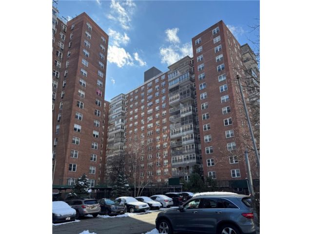 [Flushing Real Estate, listing number 7114301]