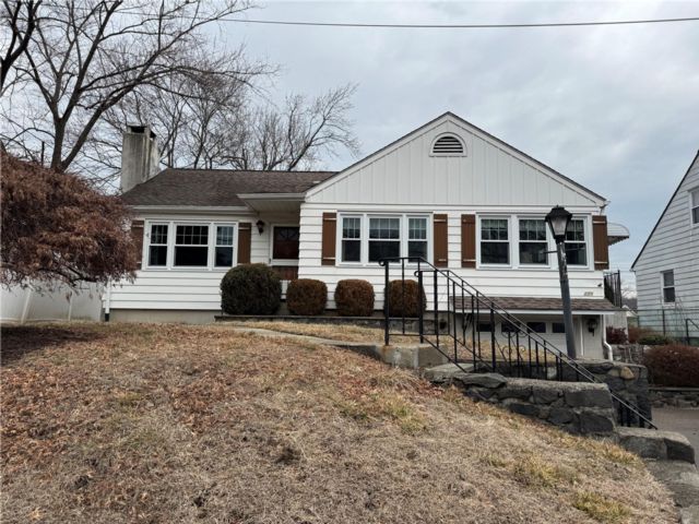  3 BR,  2.00 BTH &nbsp;Ranch style home in Buchanan