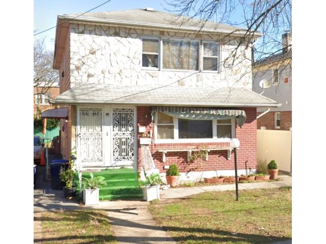  3 BR,  1.00 BTH &nbsp;Hi ranch style home in Jamaica