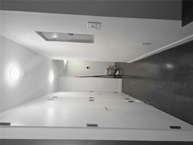 [PHOTO]