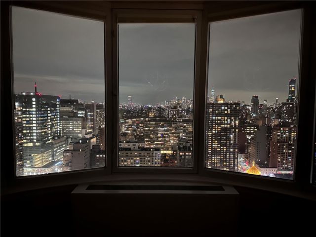 [PHOTO]