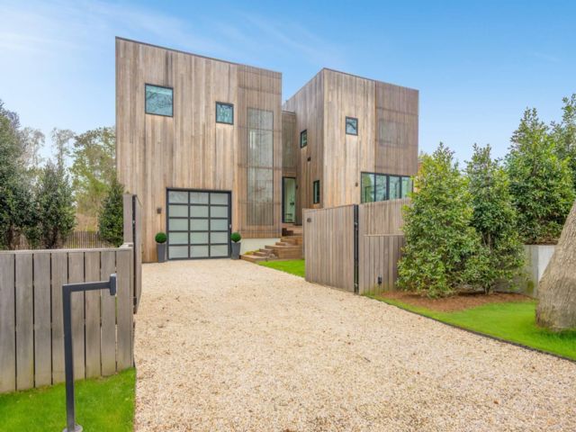  4 BR,  8.00 BTH &nbsp;Contemporary style home in Bridgehampton