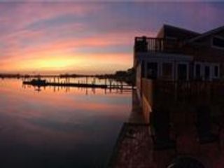  3 BR,  4.00 BTH &nbsp;Other style home in Center Moriches