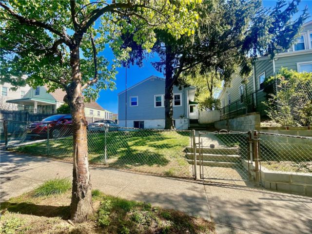 [Cornell Real Estate, listing number 7147090]