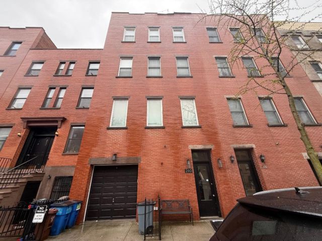 [Carroll Gardens Real Estate, listing number 7148263]