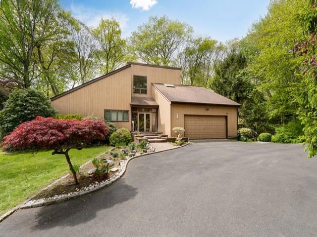 [Shoreham Real Estate, listing number 7150660]